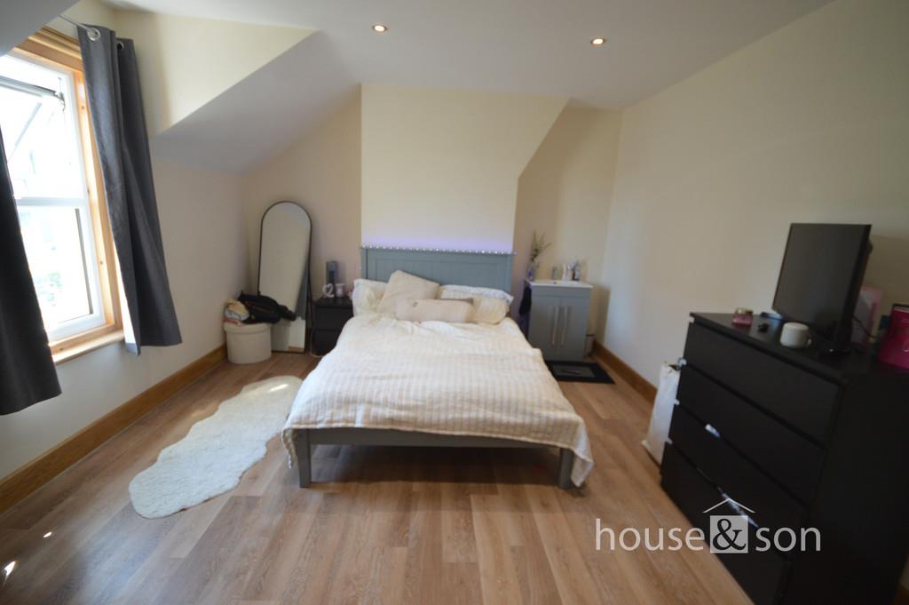 Property Image 67fb2c7d-7ccb-471c-be77-c5bf4285ab6d
