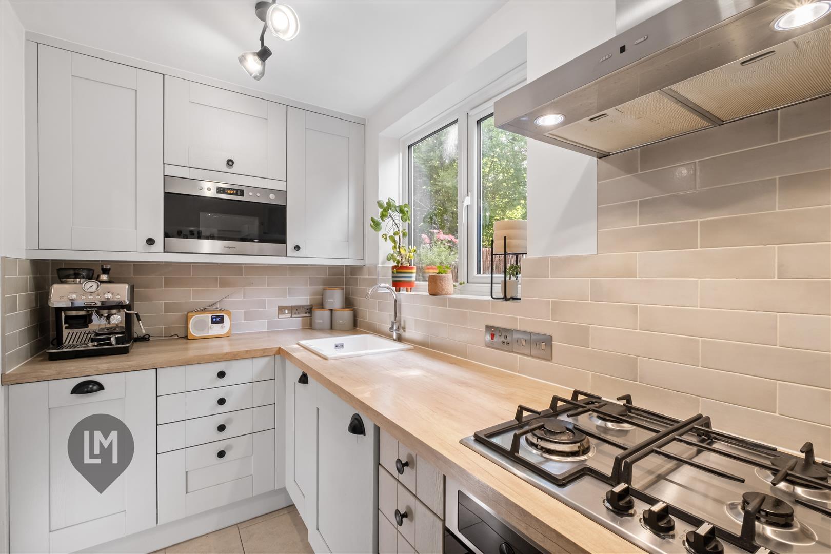 Property Image 6800544c-d922-42d2-bd49-0a58b88d82f8
