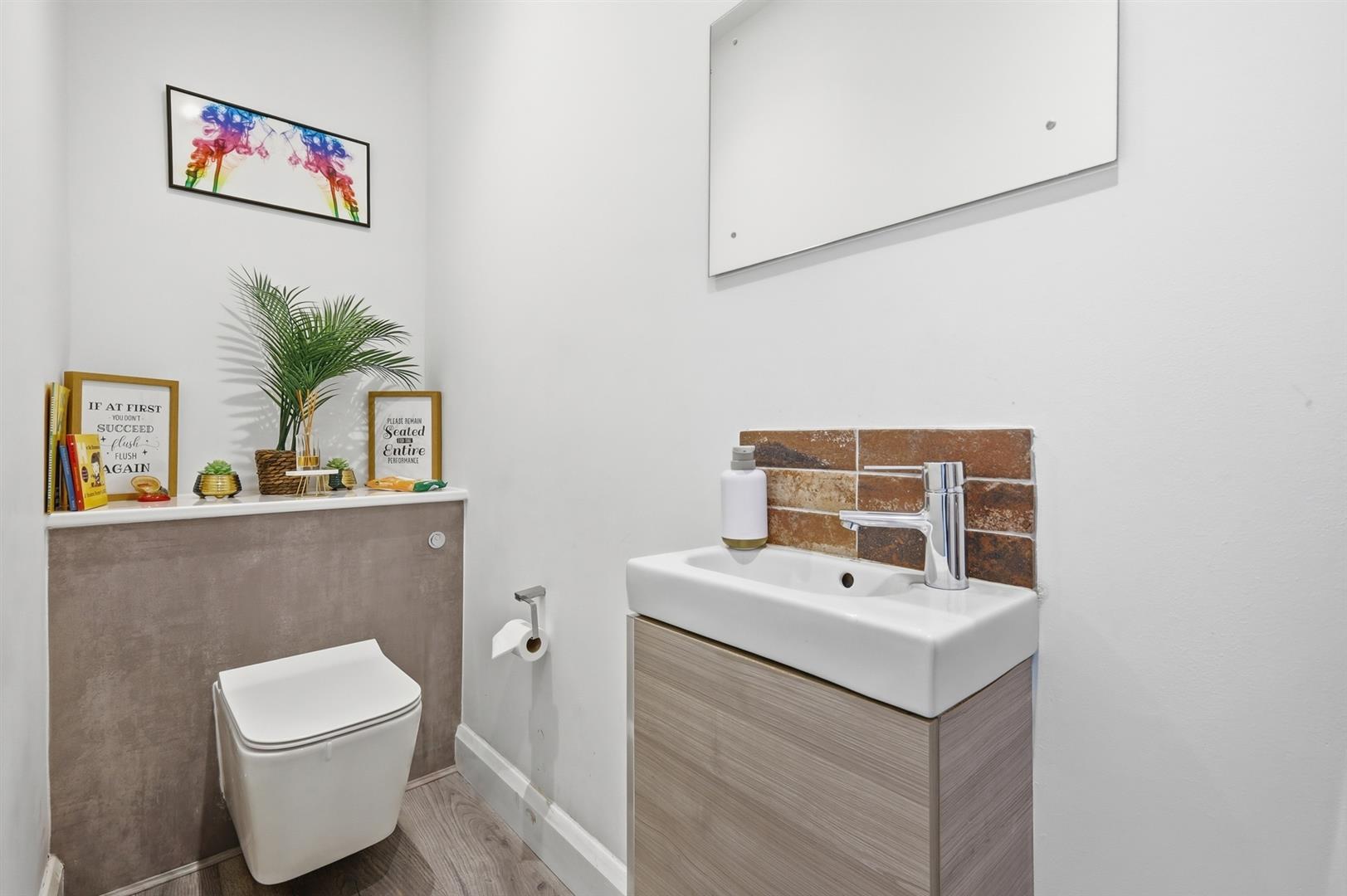 Property Image 6802ffab-7f56-4f43-975c-86e3c04c0aaa