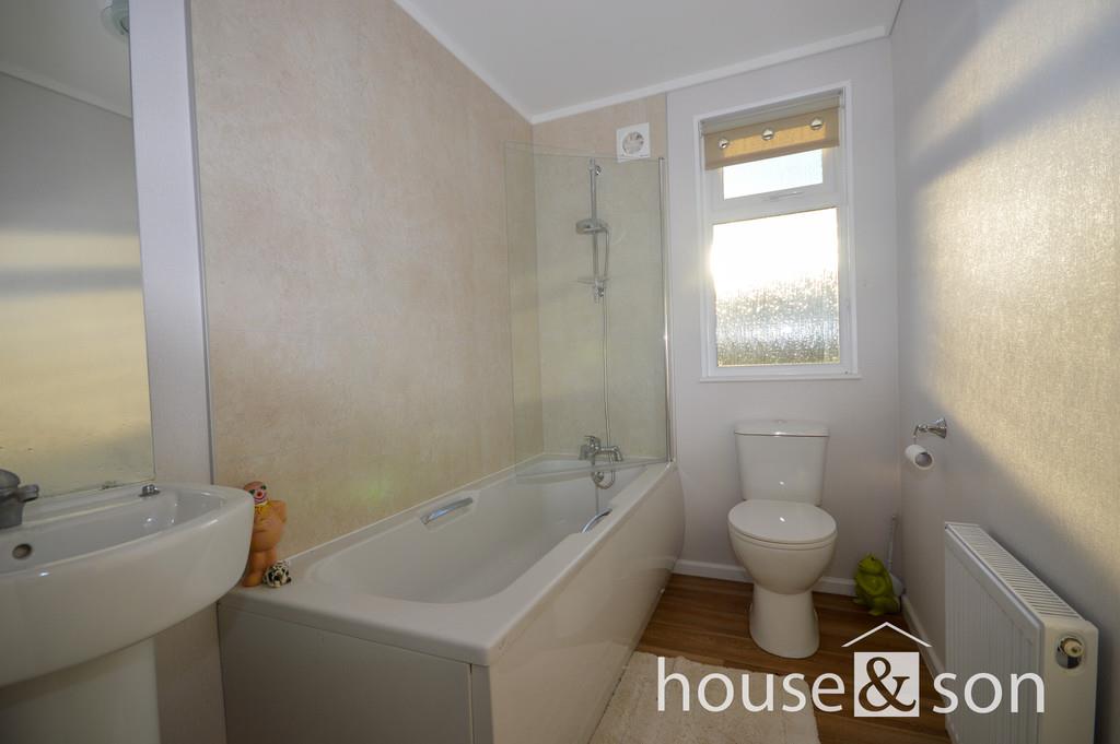 Property Image 680d4b19-3152-43c8-8bfa-8e563ff93e31