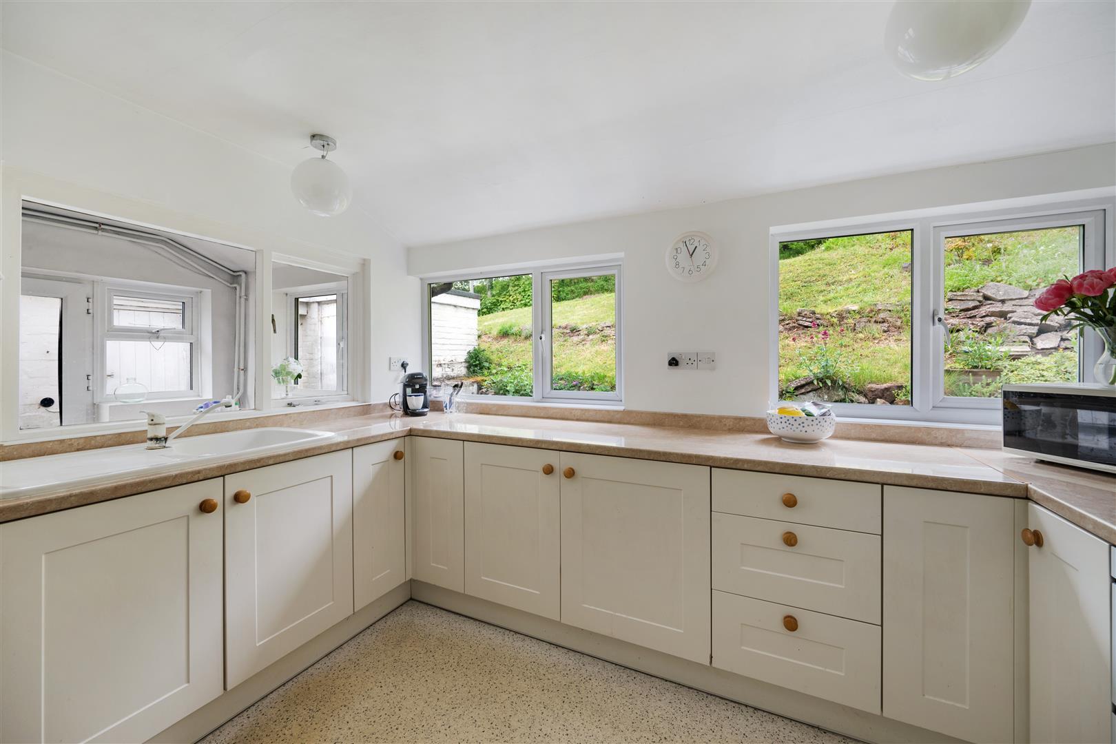 Property Image 6819cec9-cbb0-4120-9fdd-1bbb37a07e5a