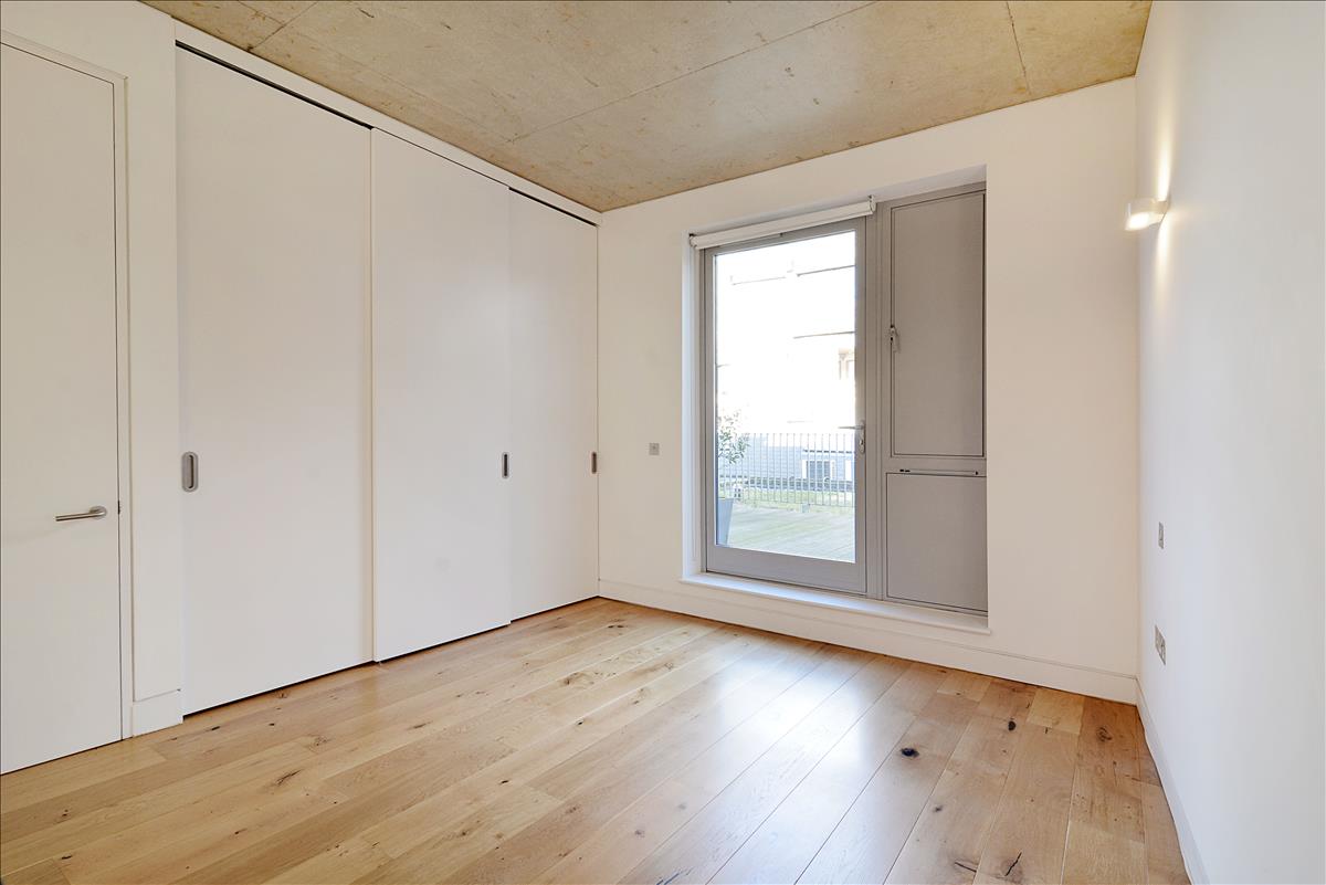 architecturally designed 2bed new build for rent in haggerston