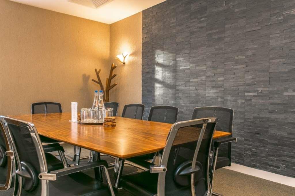Property Image 6833c9e3-6661-437c-83ad-82e272d054e6