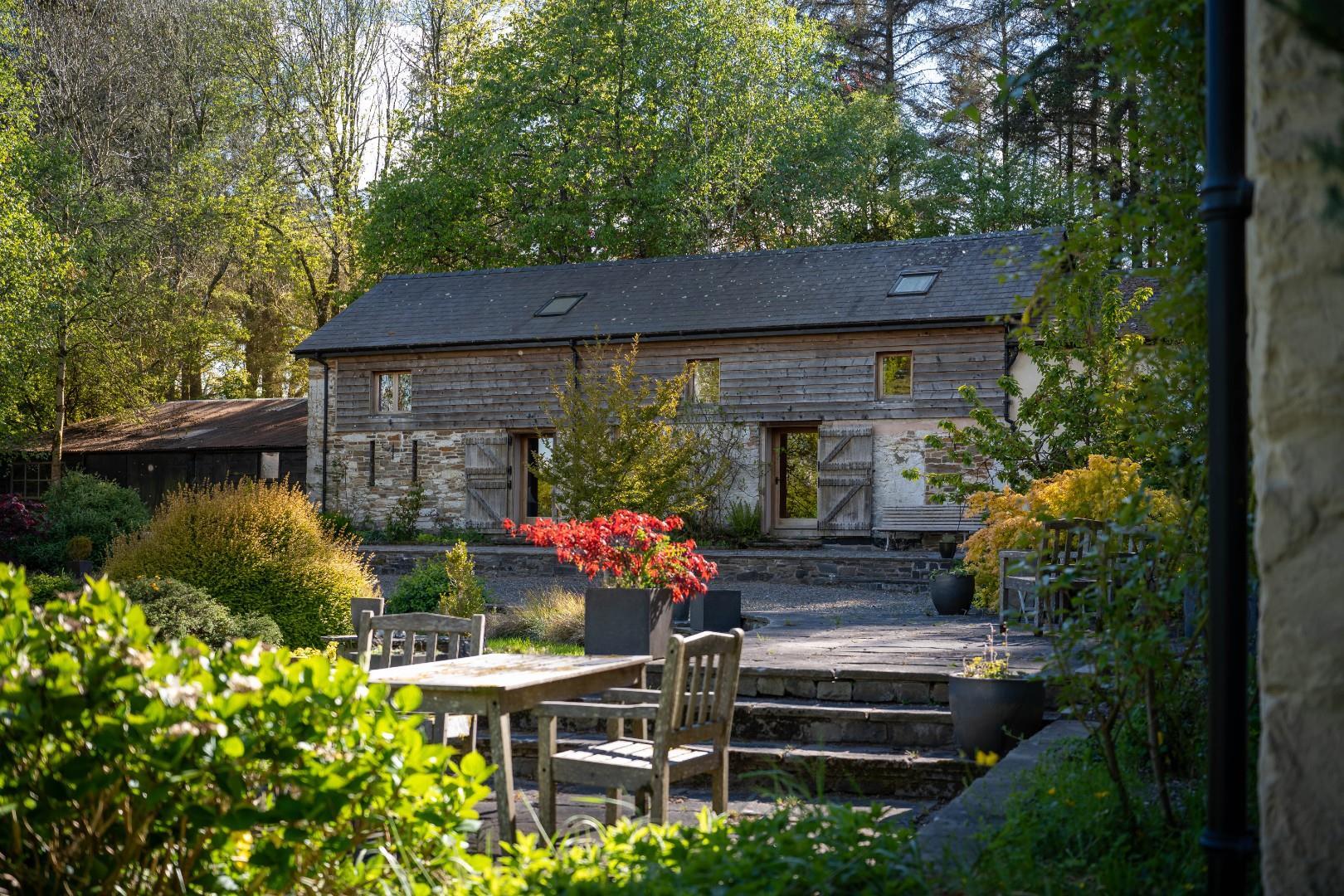 Property Image 6835ced3-5624-46d2-b18a-c981a6c09c2f