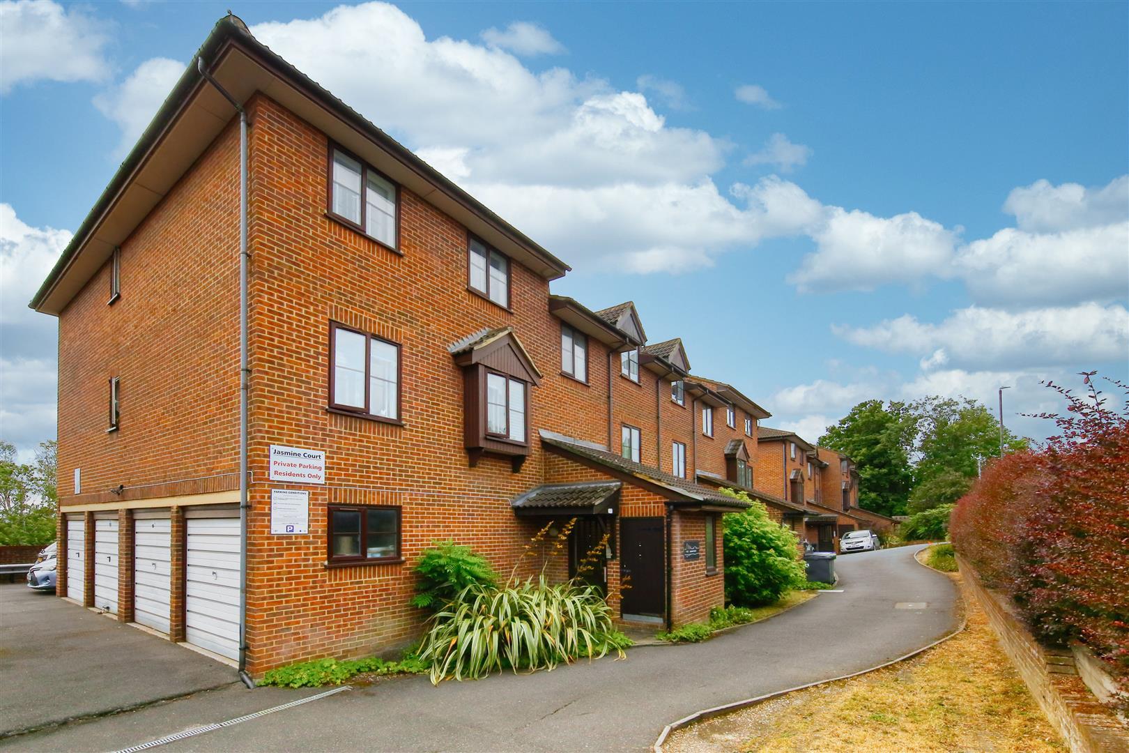 Property Image 683ff97a-5d65-48b7-93cd-90c326963bce