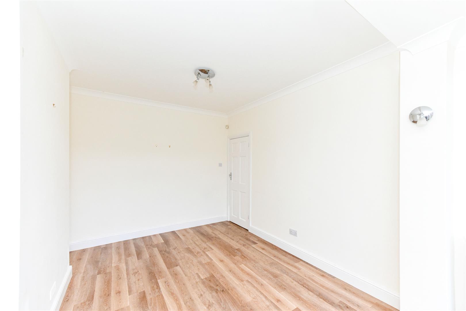 Property Image 68473bd8-90c0-40d5-aaf8-5a2e519fa073