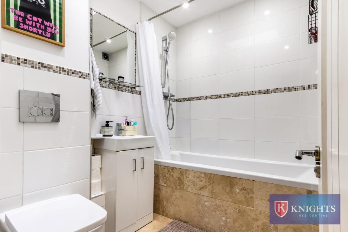 Property Image 684fc06e-61a3-42ea-a9d7-86473252d215