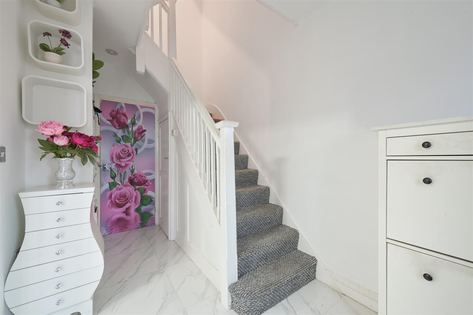 Property Image 6864a59b-8aef-484a-8dd7-80222c0ac646