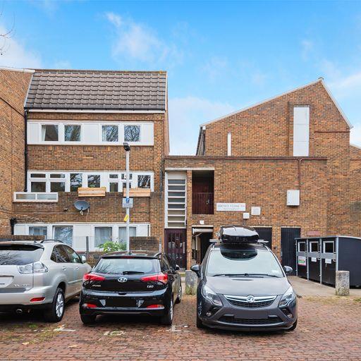 Property Image 686ae403-7e9f-474e-b343-a2050a87f27c