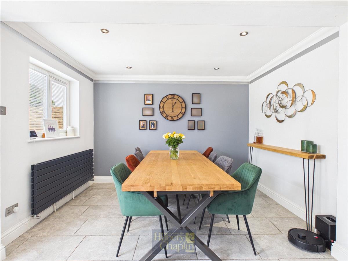 Property Image 689fd53a-8333-44d2-b16d-a545d24baa1d