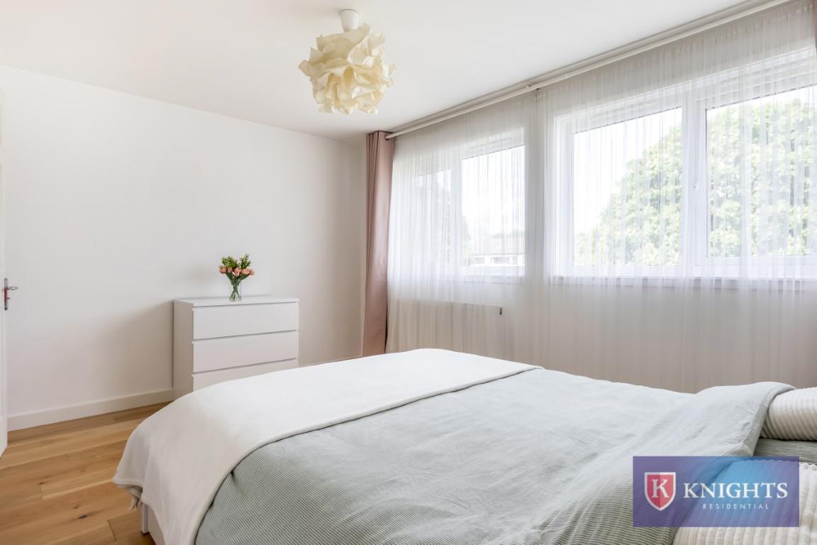 Property Image 68a81df4-d58b-4558-9246-79365f558be4