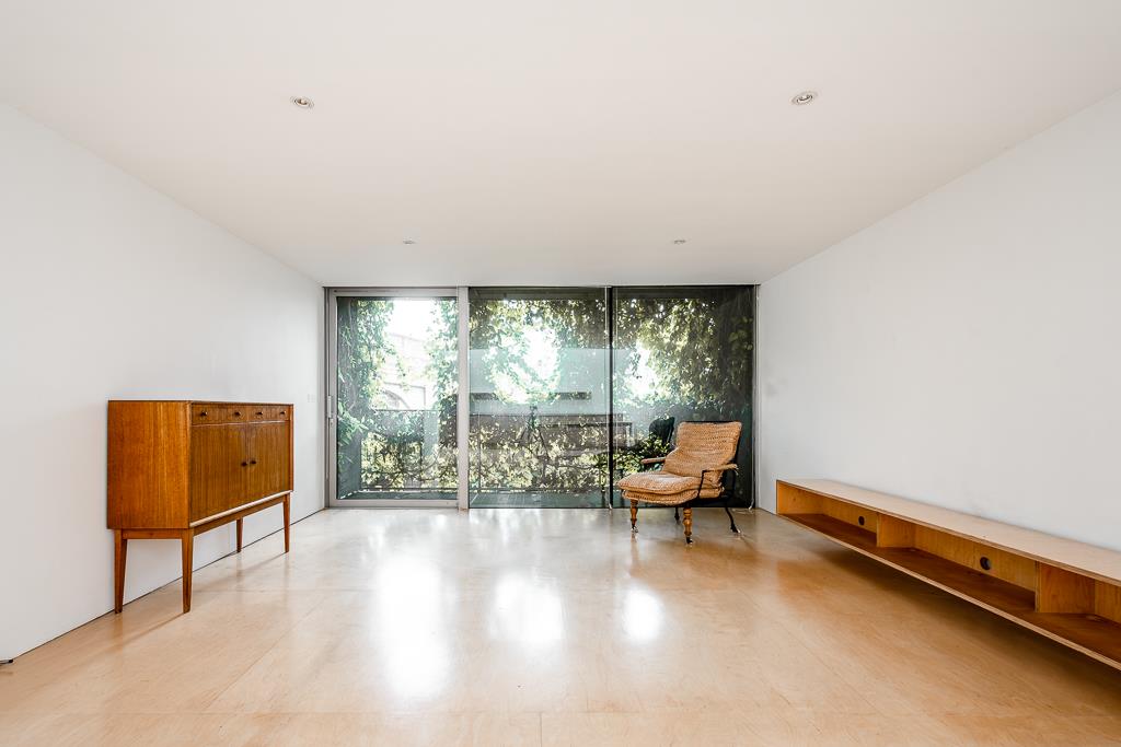 Modern bright architecturally designed house Shoreditch living room