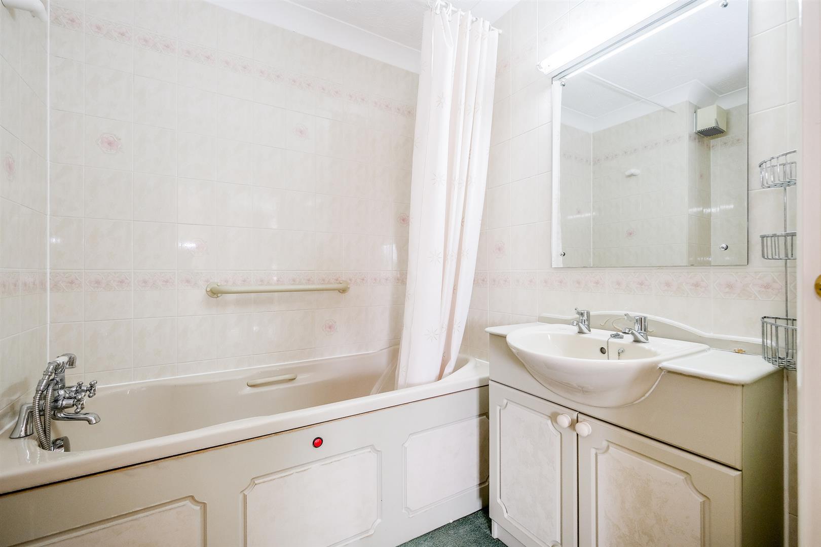 Property Image 68b90481-00f6-4344-a195-1813c18d7041
