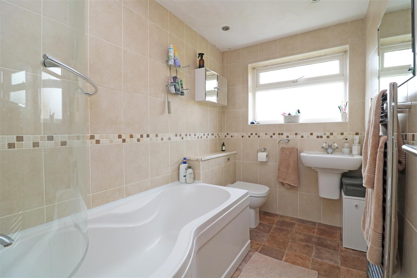 Property Image 68ca0c28-4ae4-44d0-8280-a2aa3ae92156