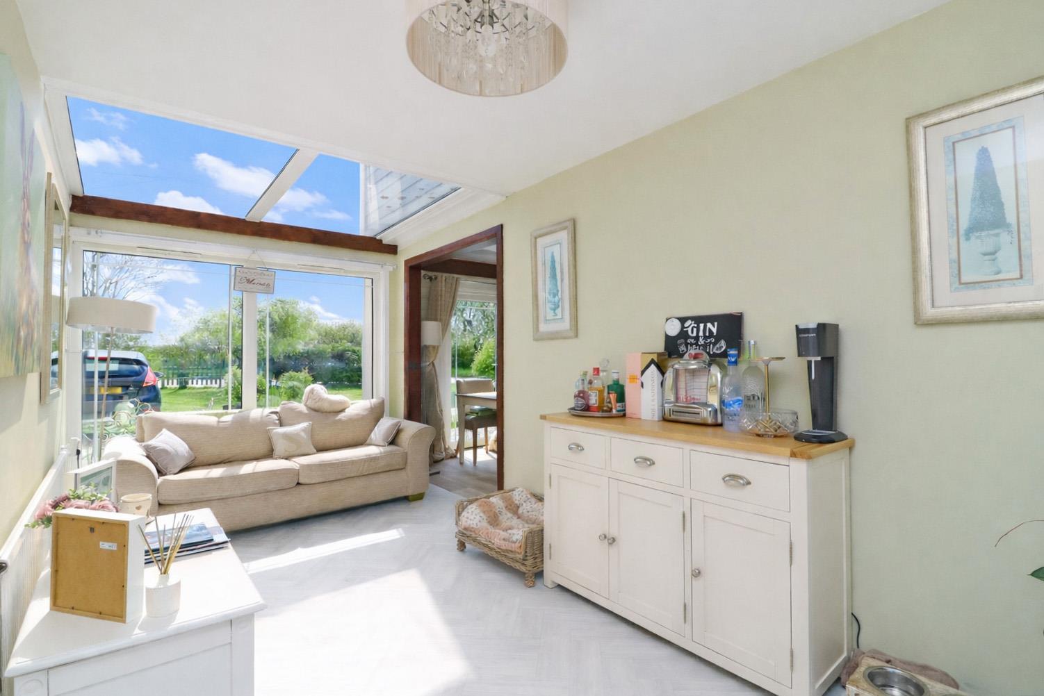 Property Image 68d1469f-7f44-461d-ba7b-5efe42130d5e
