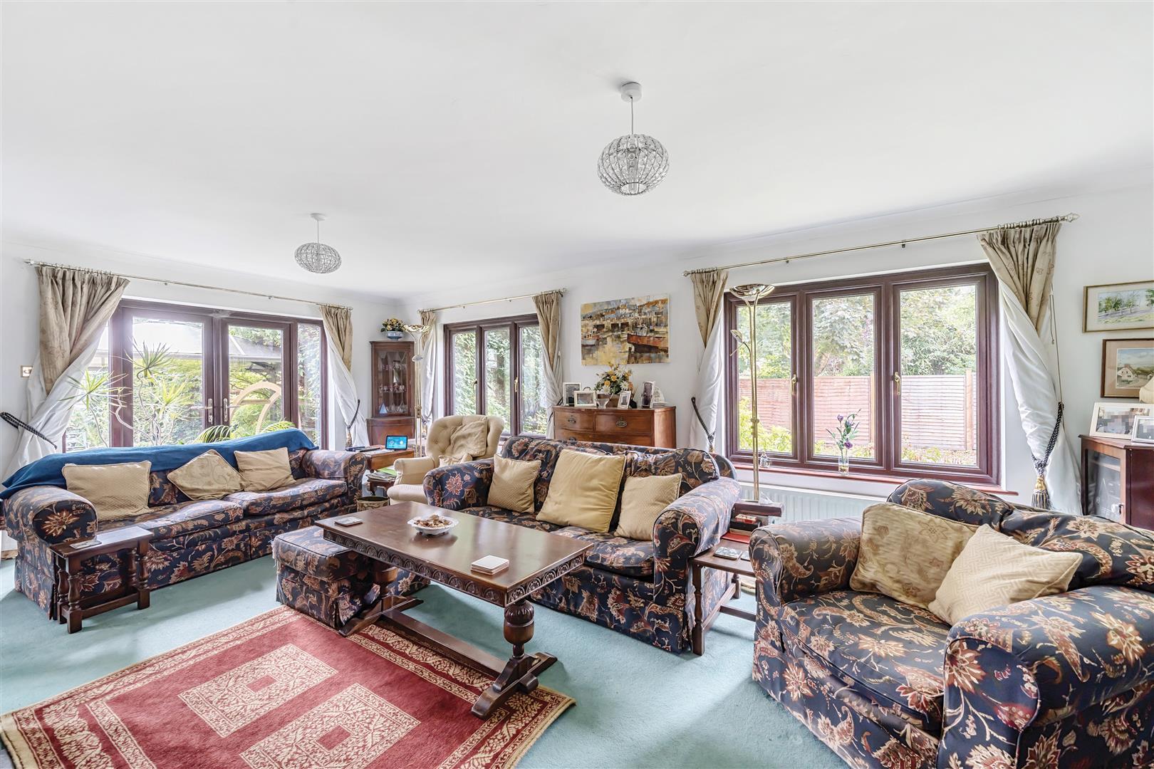 Property Image 68ea7da6-603d-4648-8afa-9a37f3b7d451