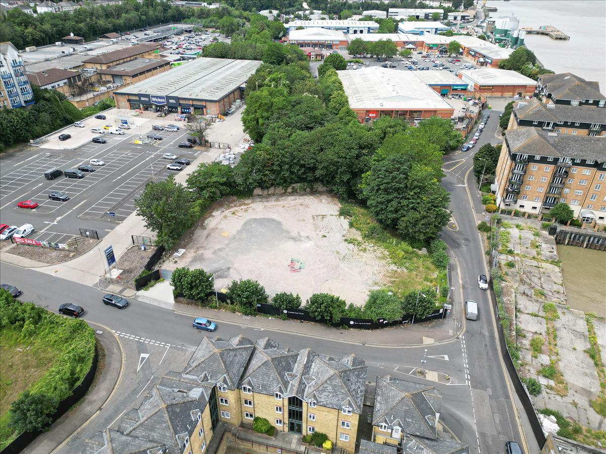 Property Image 68f27d3b-bda6-400a-915c-c338b04f1a0c