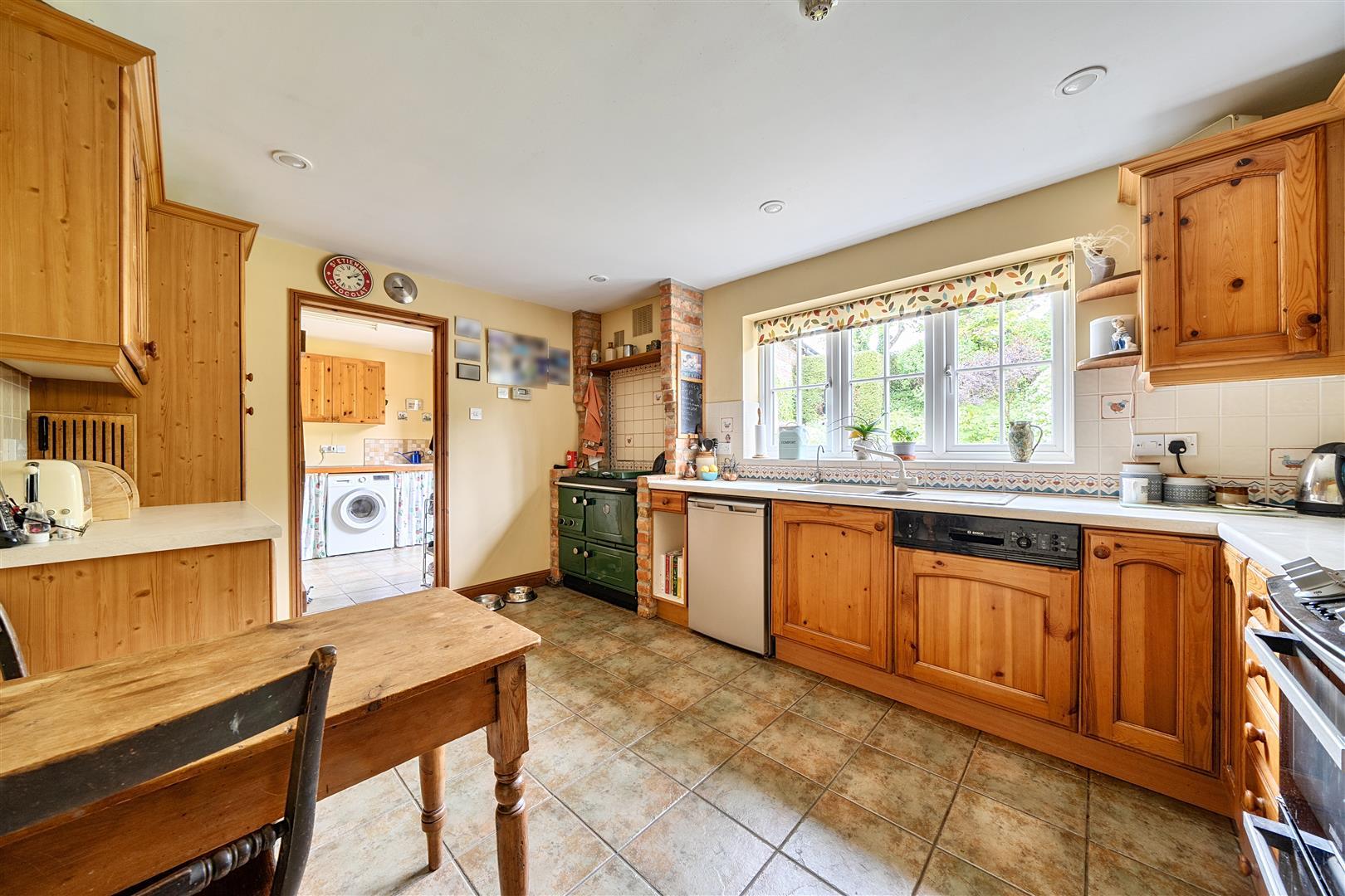 Property Image 690cffe1-8c2a-4763-99e4-b492f1b2c9a4