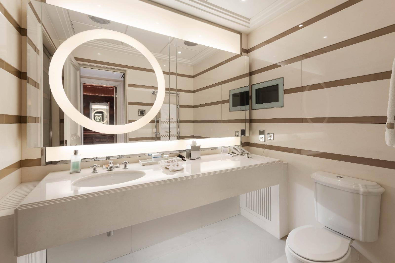 Property Image 6913cebd-137b-444f-bcef-cad3fc532eff