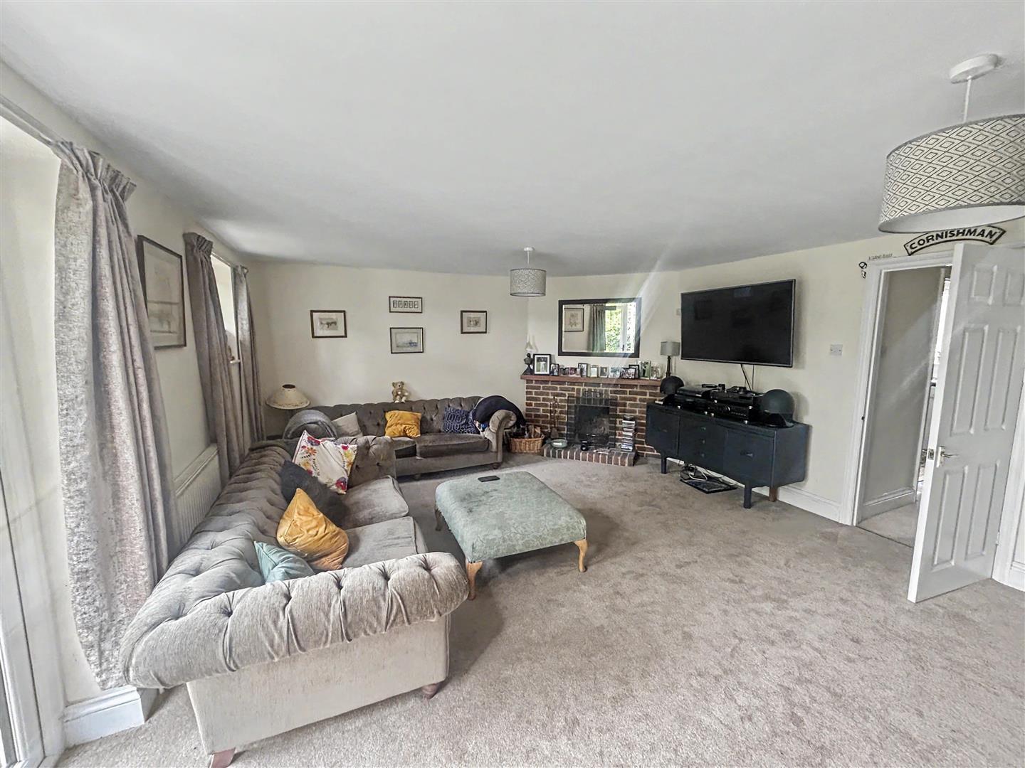 Property Image 691a5f07-8e2e-40e7-9905-2e6e2bc5b875