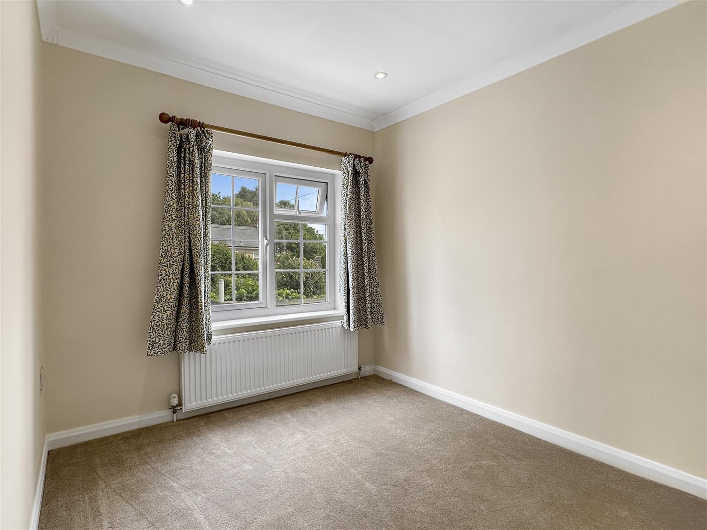 Property Image 692f2839-584b-4edb-a4fe-31178b42dfad