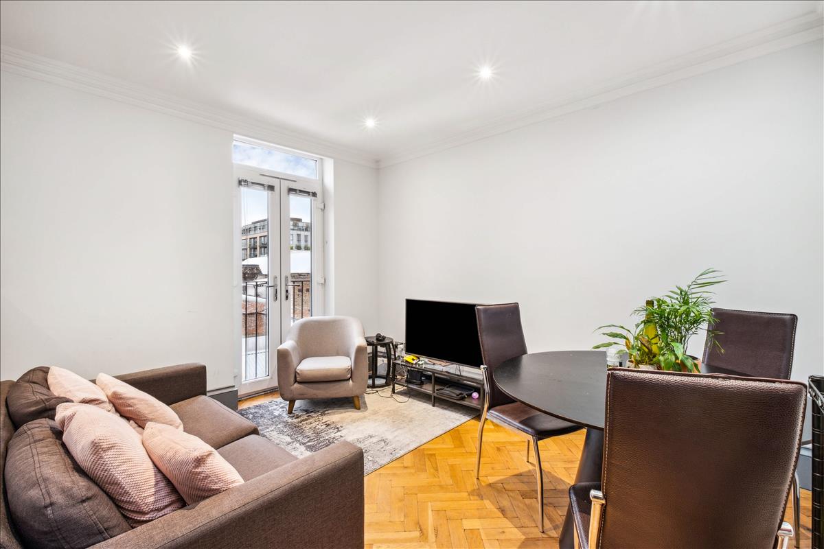 Property Image 6932aeba-3a28-43ae-8a9c-70e2439b3e34