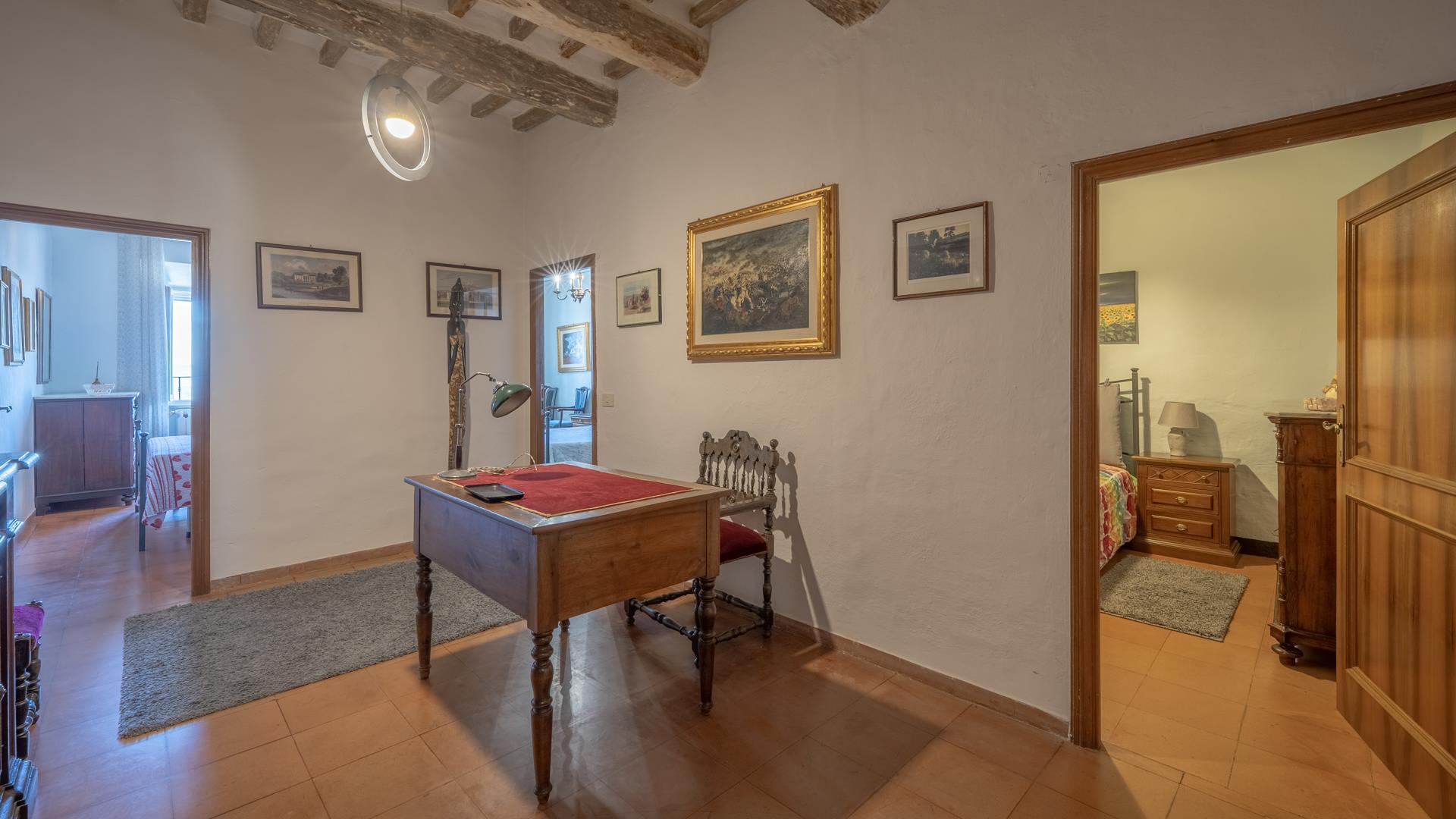Property Image 693e971e-dc4d-49a5-8814-8392ffb437e7