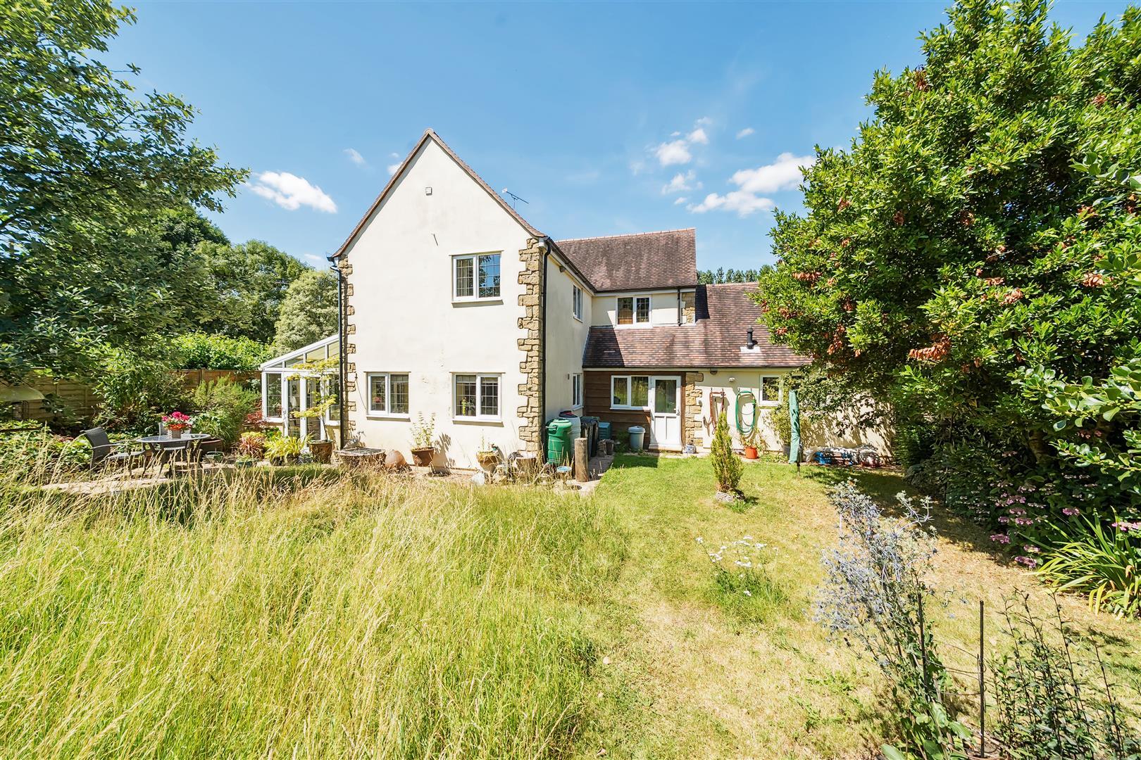 Property Image 693ee1de-ef0a-4def-8709-c01758e81085