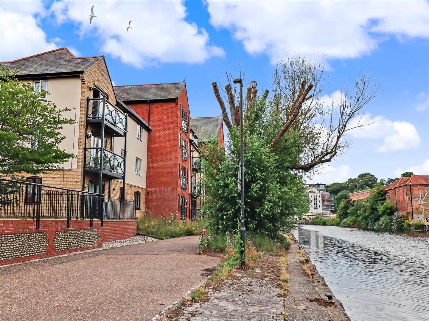 Property Image 6942f1c5-7f5e-453d-9bfb-8735a8d4f374