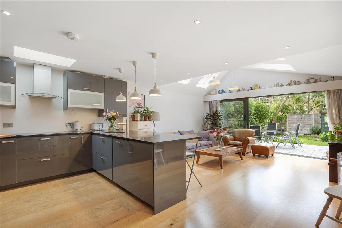 Property Image 6947bf8a-88dd-4d12-9a5e-c5608a9b7833