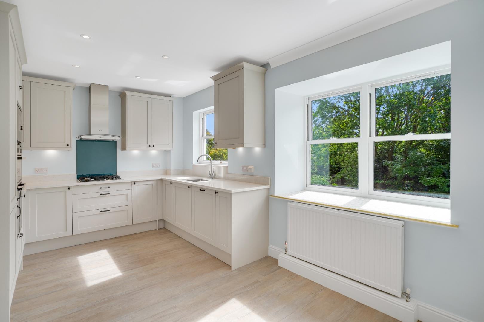 Property Image 694dc508-6569-4126-8a35-f30a7a758f83