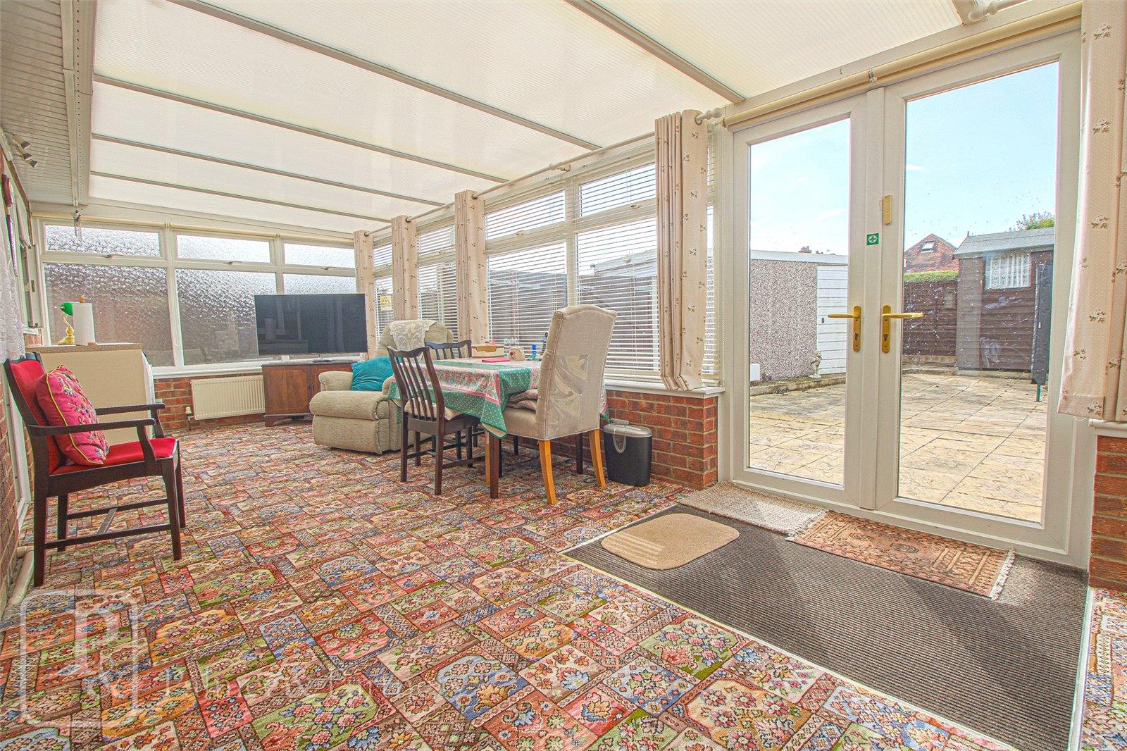 Property Image 695ee52a-2724-4c23-92d5-b8009e46c009