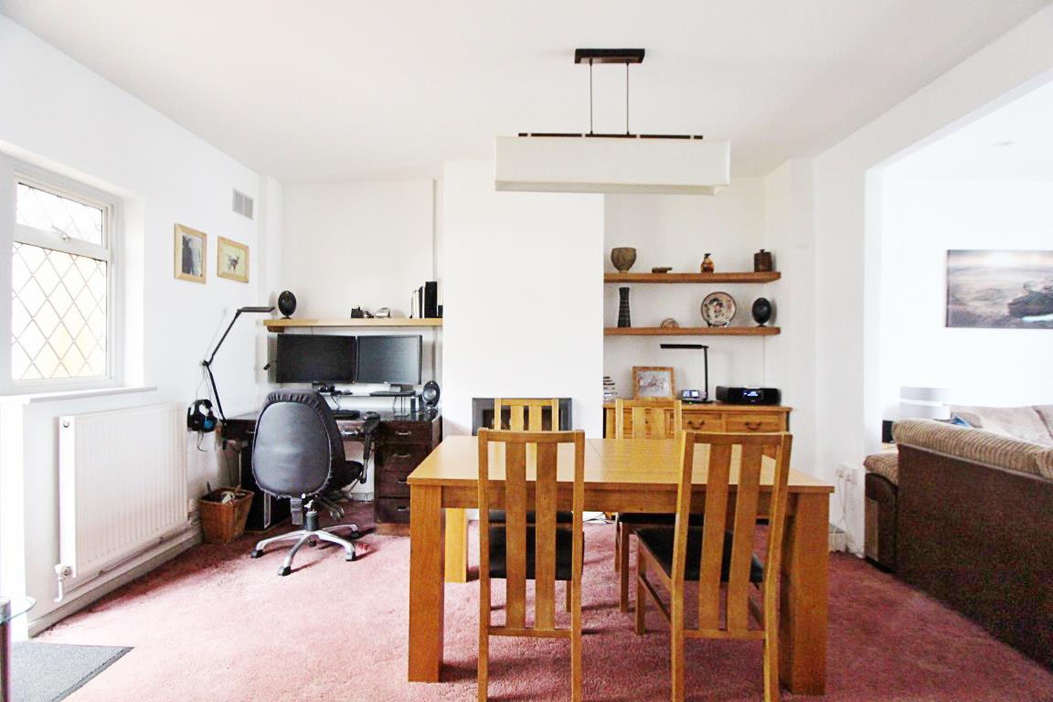 Property Image 698390cf-3aca-46fd-99d5-8ba46658aa91
