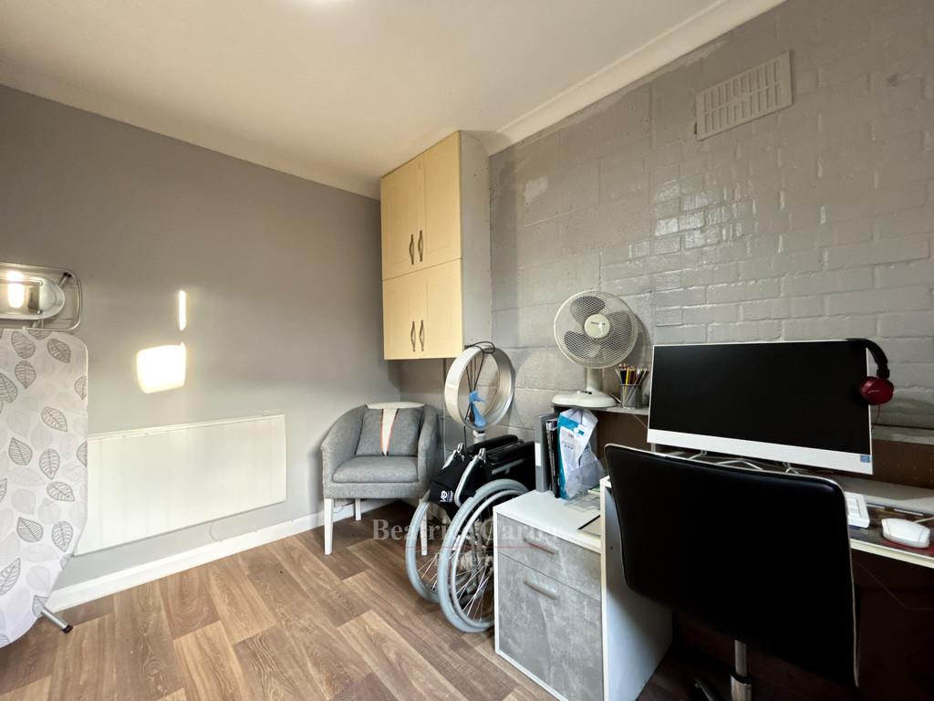 Property Image 698d0e3c-d885-4822-83b5-bbae75b203de