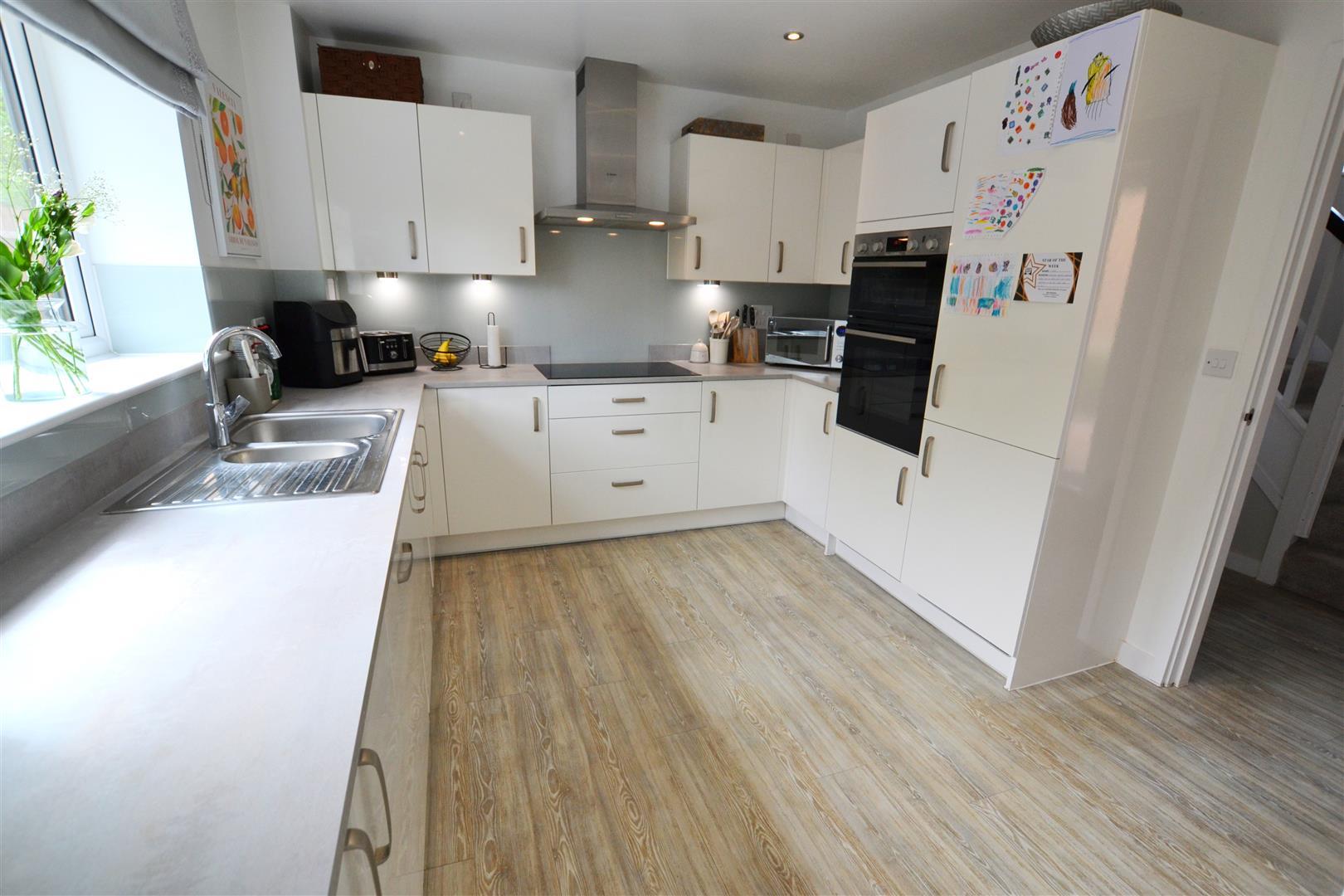 Property Image 69960dad-7b98-449f-8c10-fc83af3d5450