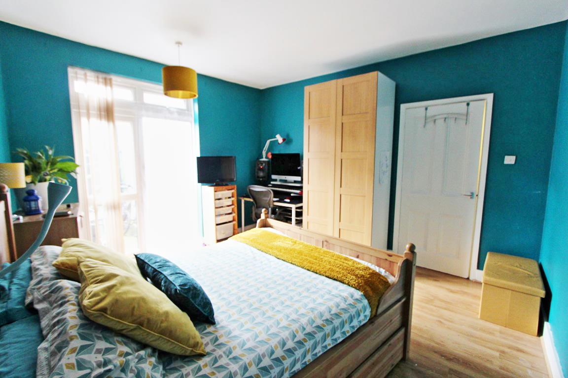 Property Image 69c2b0d7-7b0a-40e8-b88d-9401df5a4f01