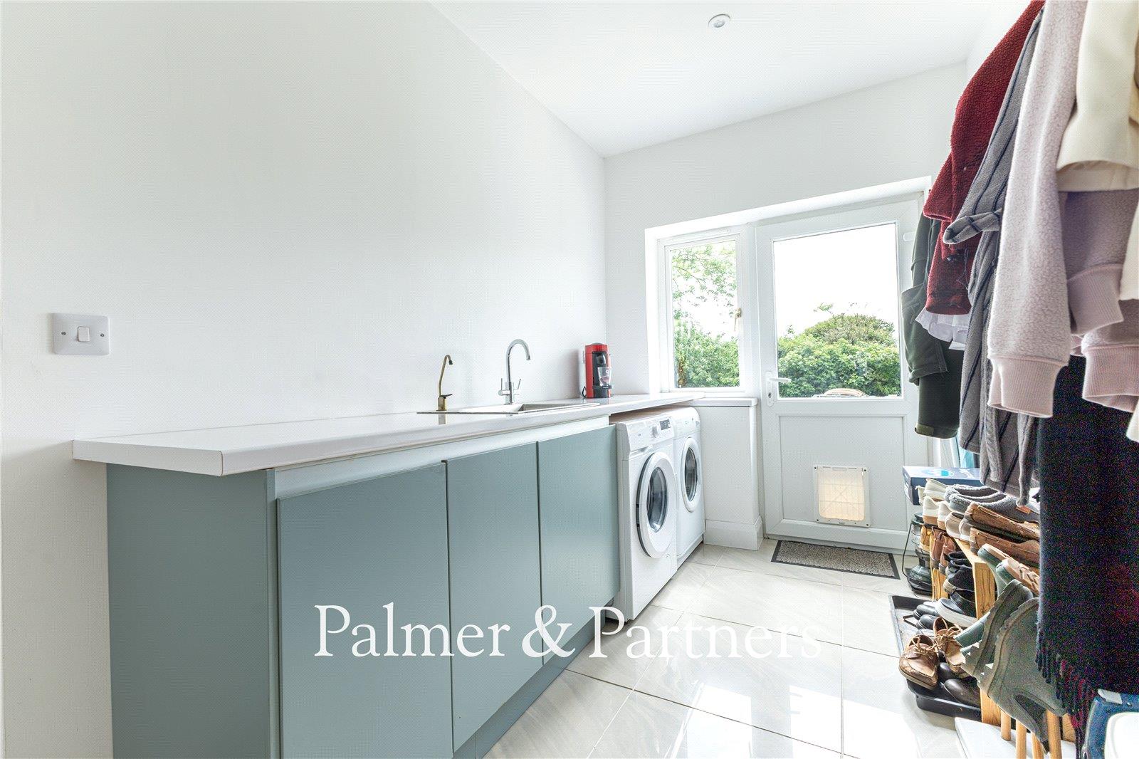Property Image 69c8be6f-24f2-46fb-9d8a-c8c0bf14770e