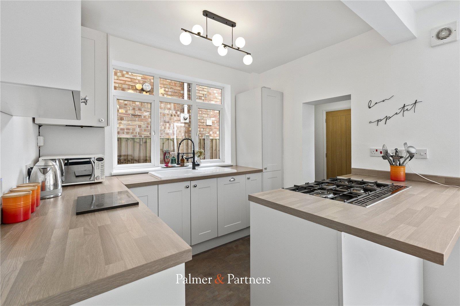 Property Image 69d2f8d0-65bc-44b0-9b29-1cb8877d7c74
