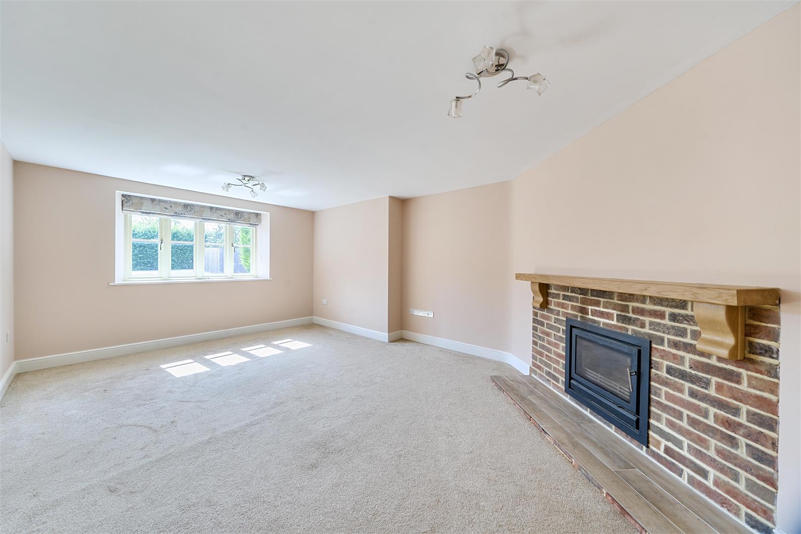 Property Image 69ec13de-58cf-4ef0-bd3e-d2a8206ae7e1