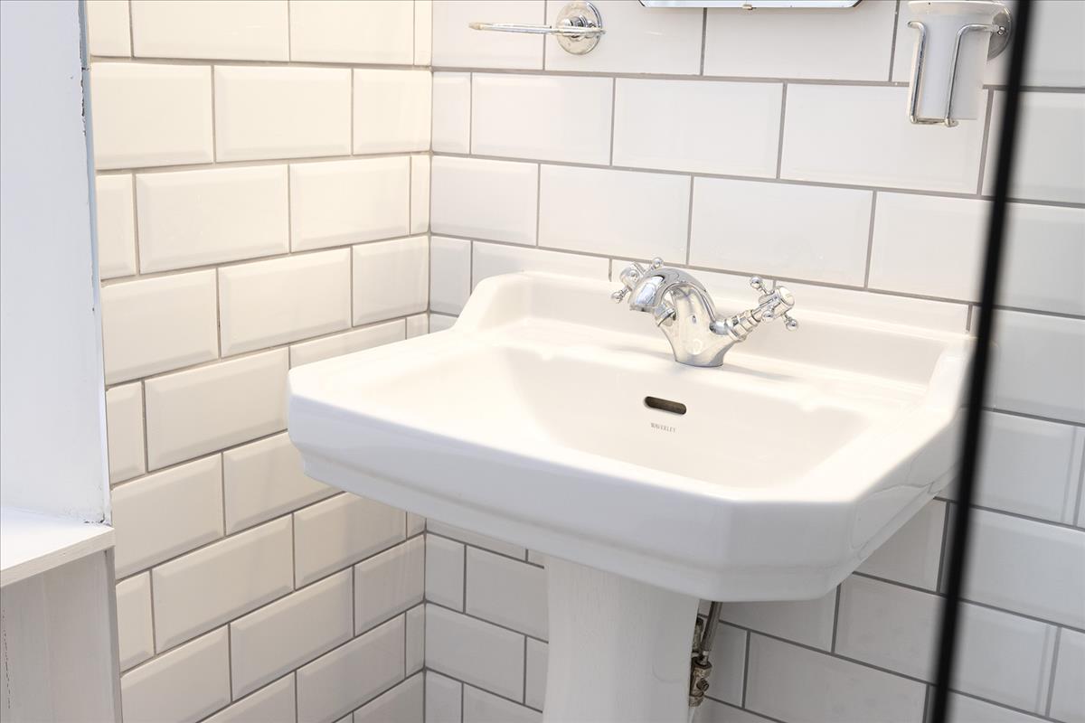 Property Image 69fd5401-2962-4e9d-a2a3-c5f4022f6dba