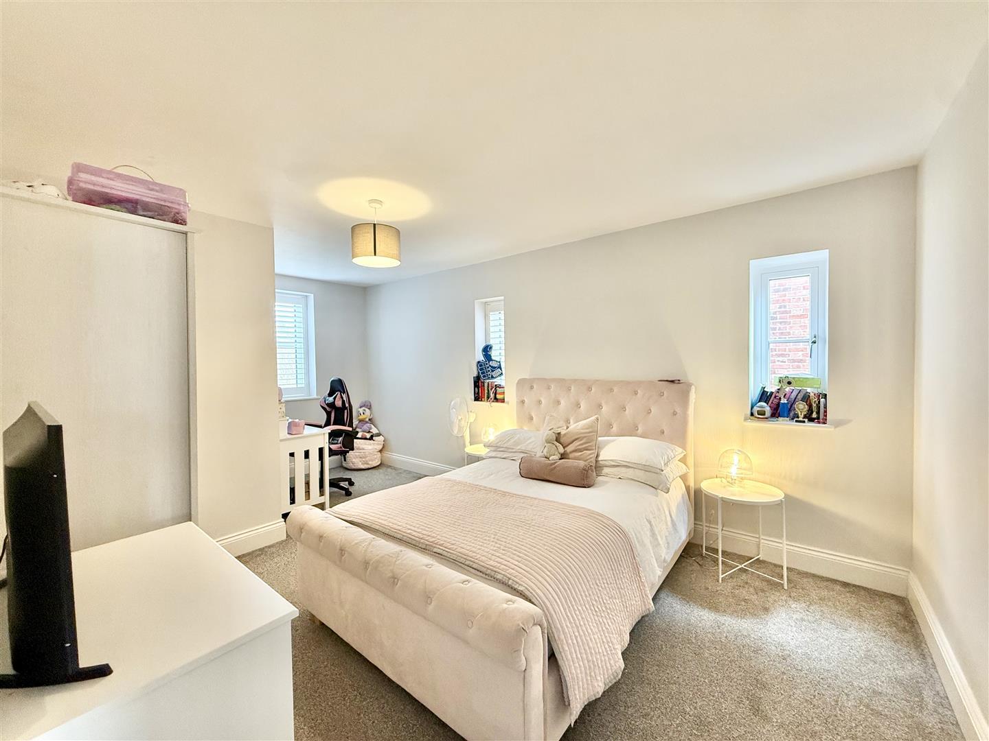 Property Image 69ff3100-3c70-4107-a049-e8d32b3cca92