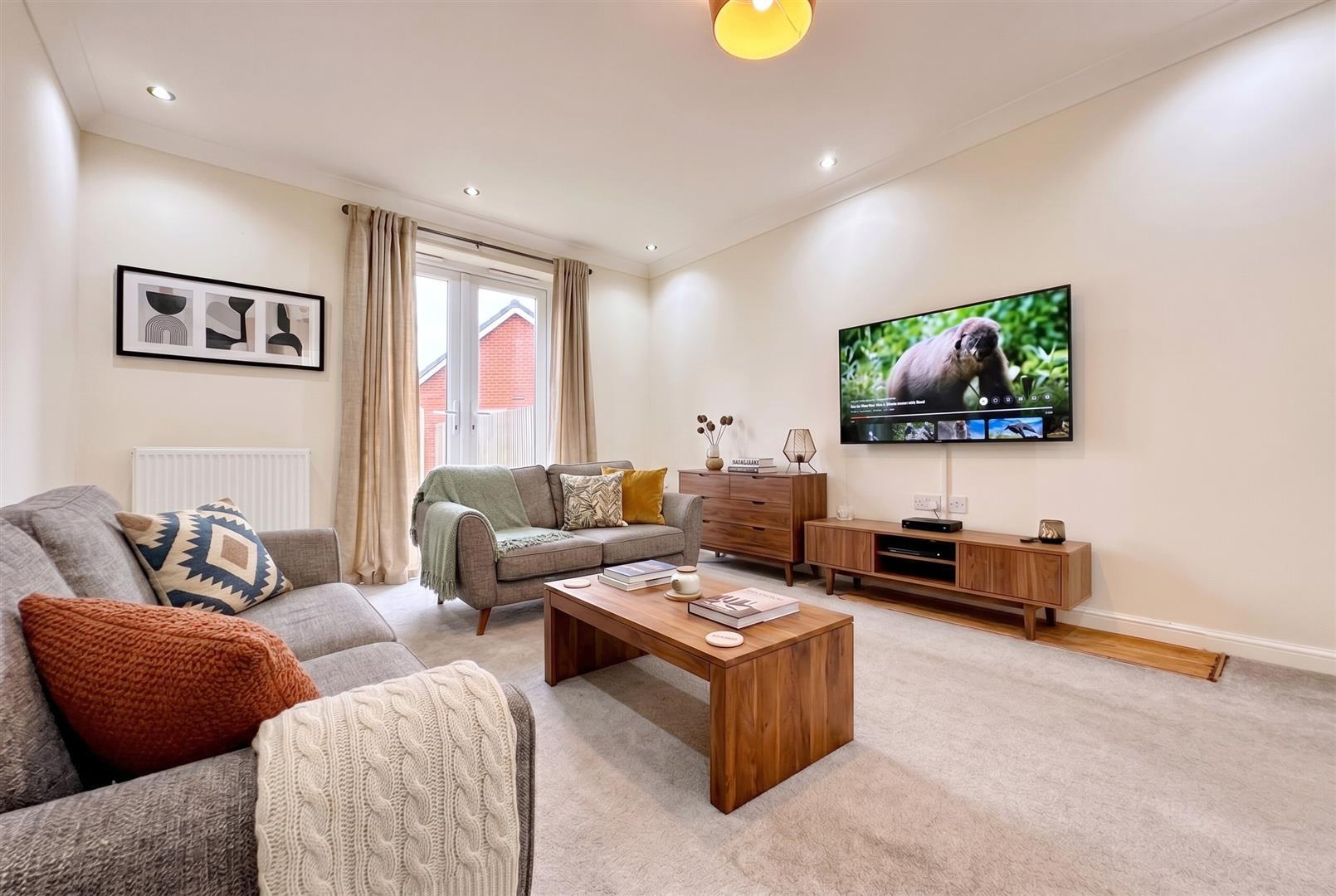 Property Image 69ff5fb1-0617-4bd9-8ac2-b09177f8b6a4