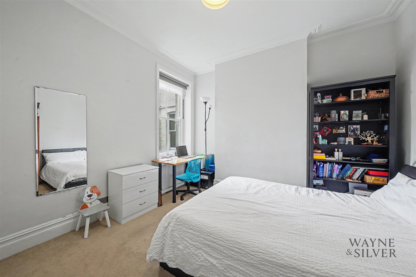 Property Image 6a044e61-74f0-4d3c-9a68-c7b7be757305