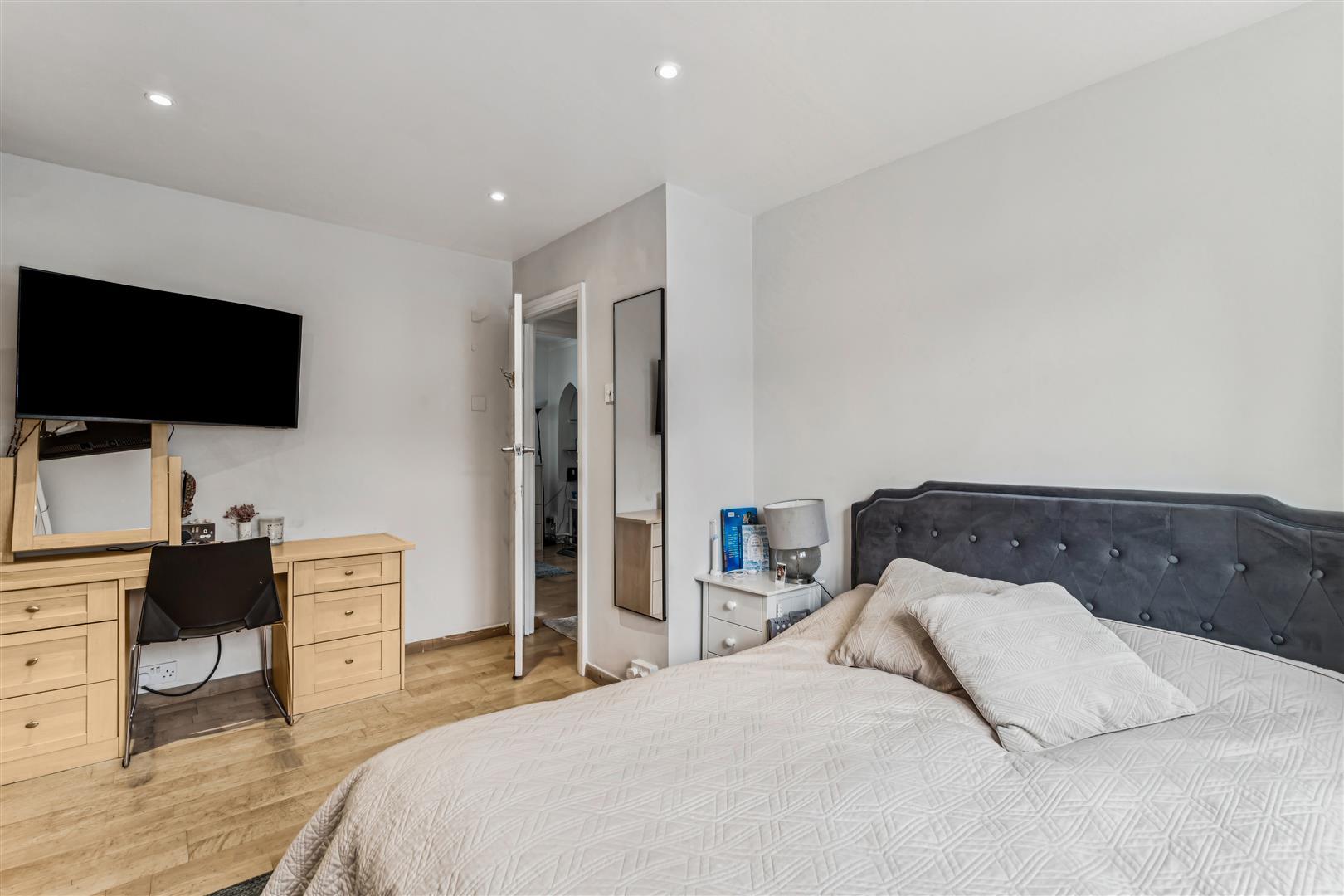 Property Image 6a159b80-93f5-49f7-9822-333e0fd71153