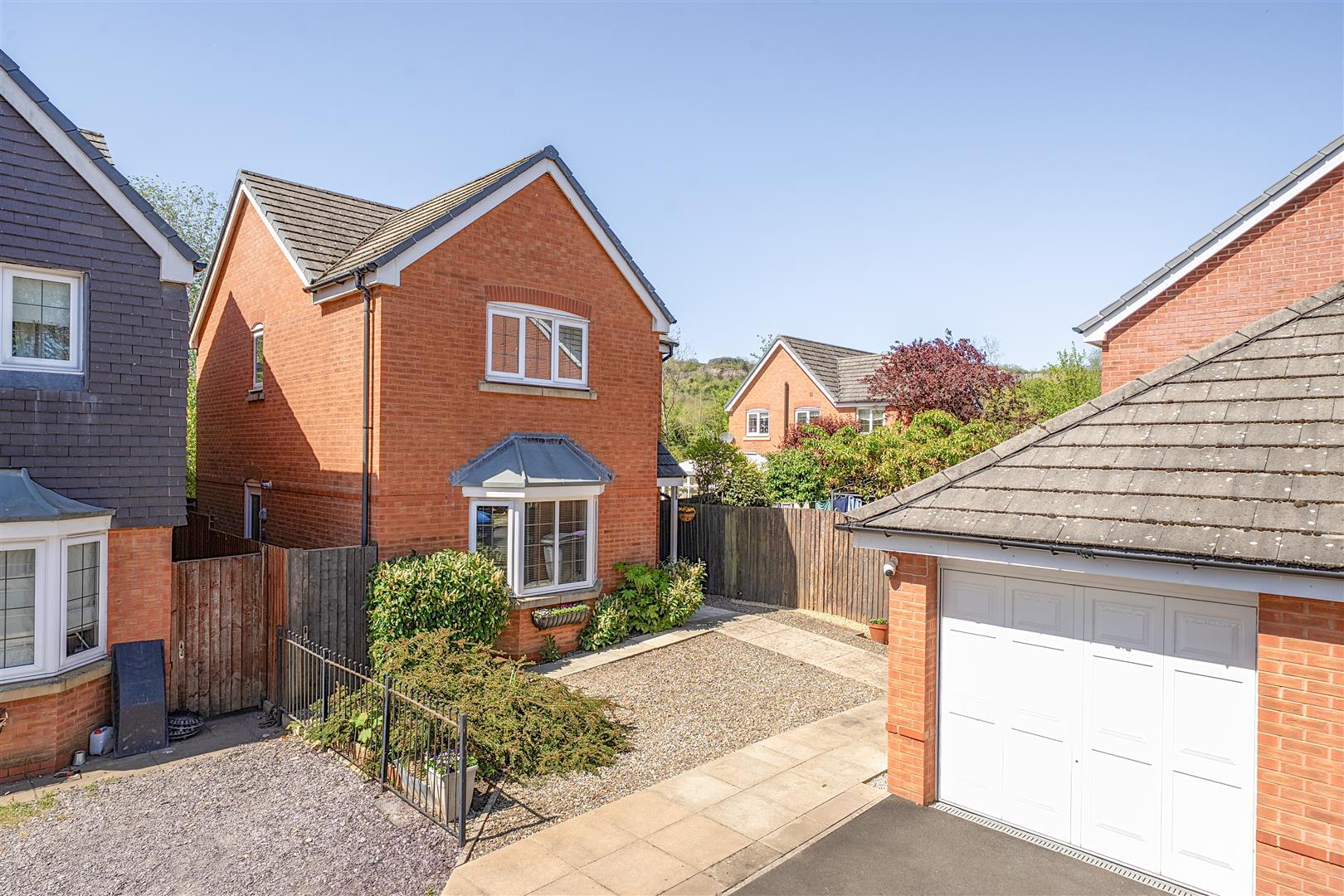 Property Image 6a2186f3-8ce4-4f91-b263-7a3244ef8e29