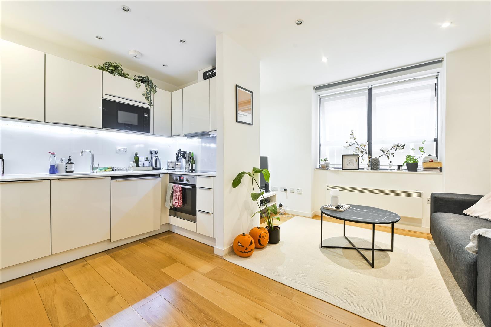 Property Image 6a476180-adc3-478c-ad4d-10dcb1a30a3f