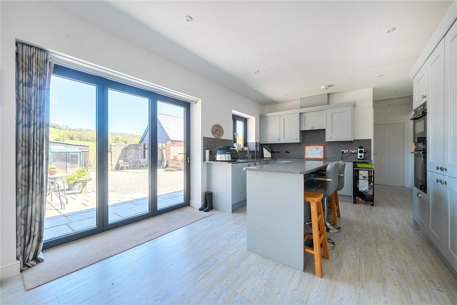 Property Image 6a4ec1a6-58d5-4c40-8972-3cc923869829