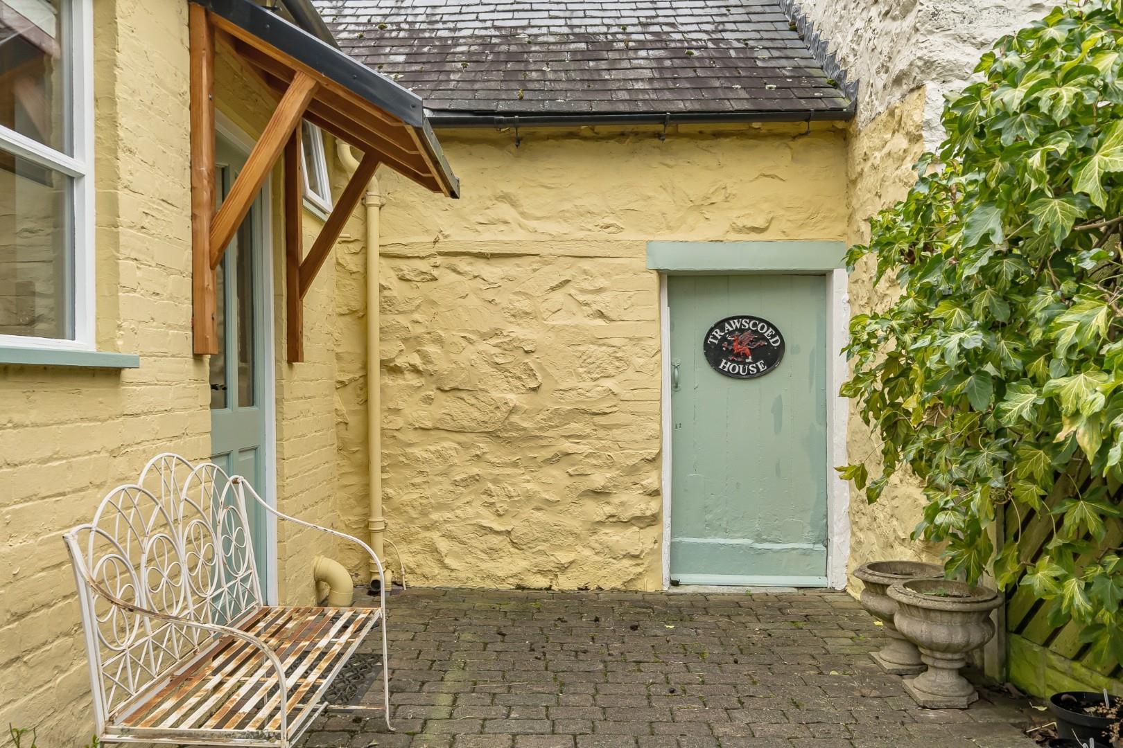 Property Image 6a4f0383-e1eb-4c59-adf6-7a58904ea07d