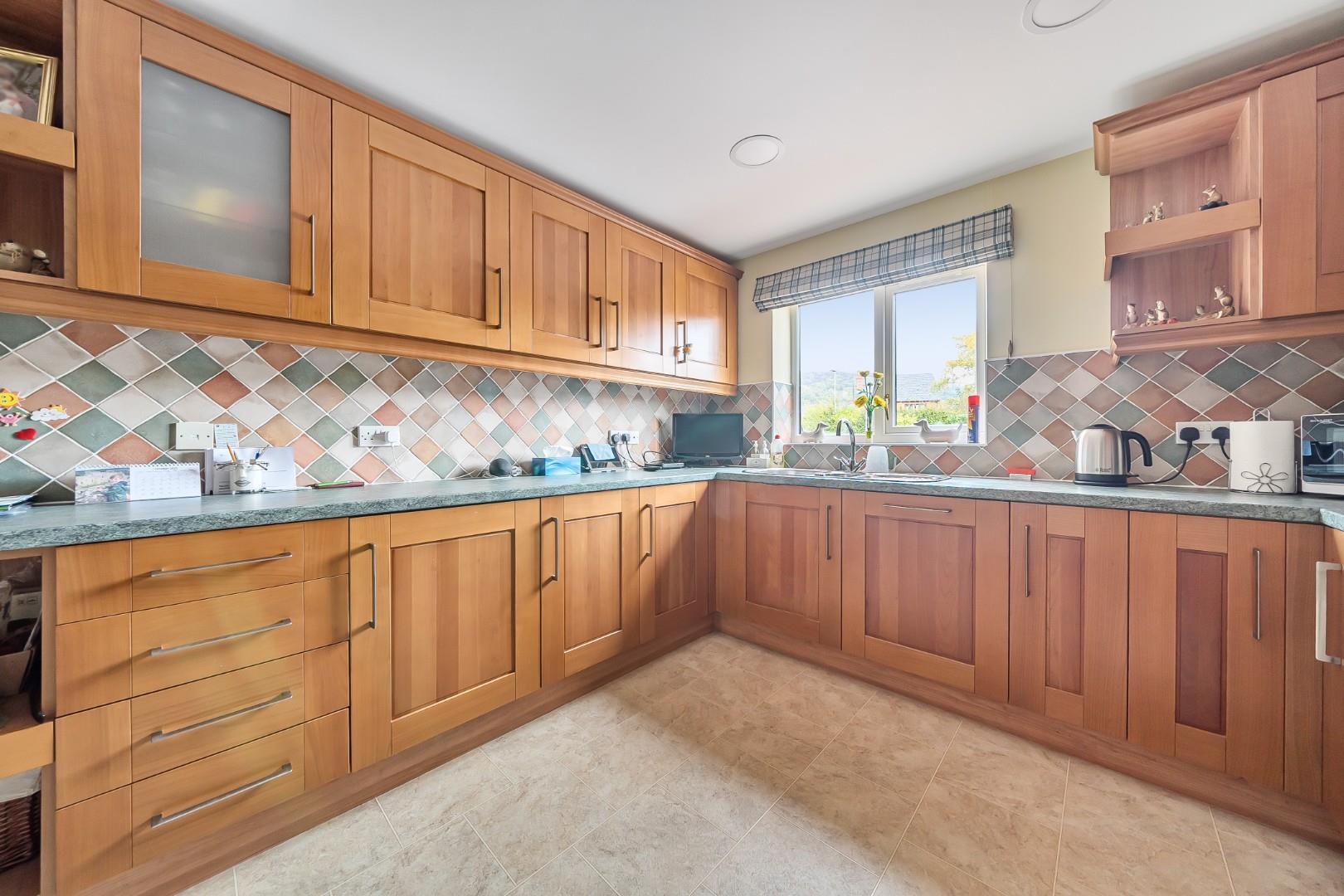 Property Image 6a53479c-048b-4dc5-b079-acb9d119cfee
