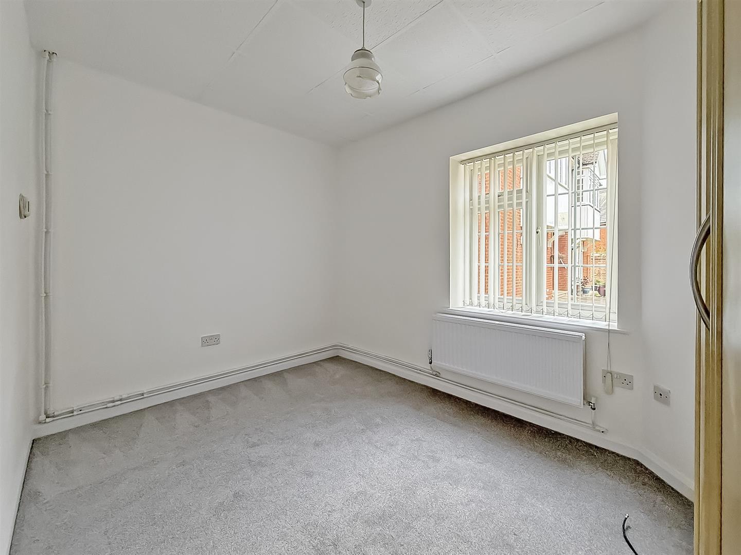 Property Image 6a5af370-63e4-4da6-9752-258cd9f0eb65